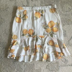 For love and lemons limonada lemon print ruffle skirt size large